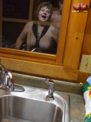 Busty Bliss 's Pic 3 of Issue 917